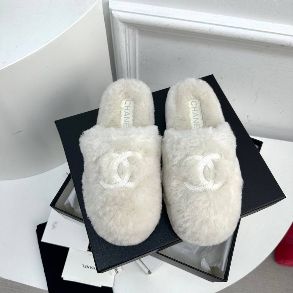 Chanel slippers, size 37, brand new